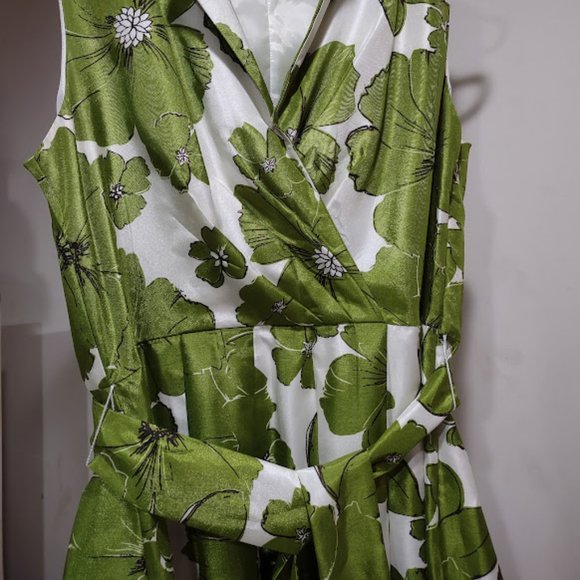 JESSICA HOWARD AVOCADO AND CREAM BOLD FLORAL,FIT AND FLARE WOMENS DRESS SIZE 12 - Picture 4 of 11